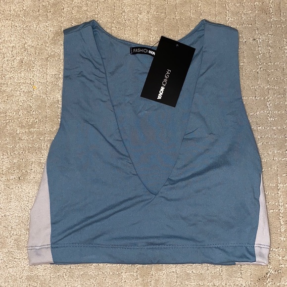 crop top - Picture 1 of 1